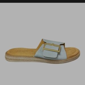 Salvia sandals